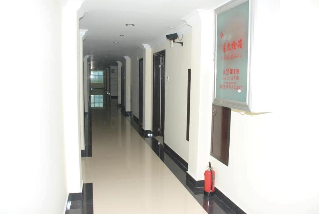 Golden Hill Hotel - Lashio Esterno foto