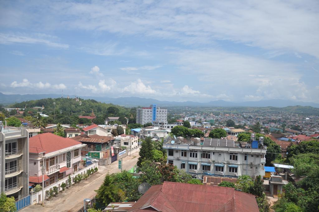 Golden Hill Hotel - Lashio Esterno foto